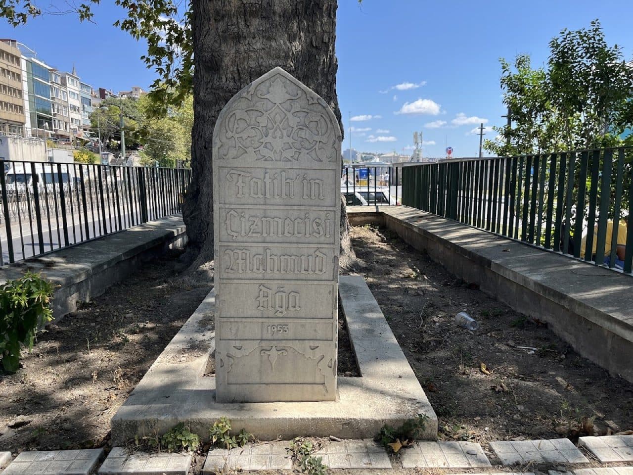 Çizmecibaşı Bedreddin Mahmud Ağa Kabri
