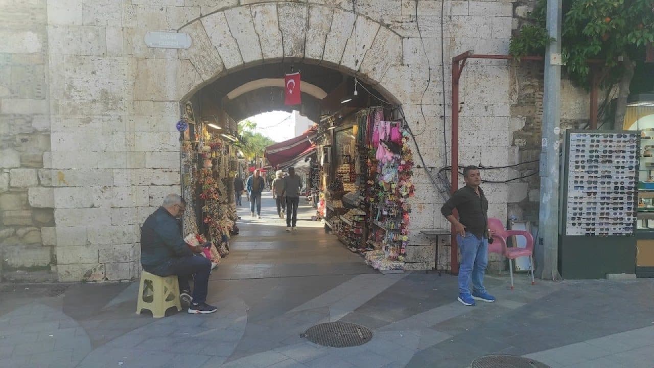 Kale Kapısı, Kuşadası