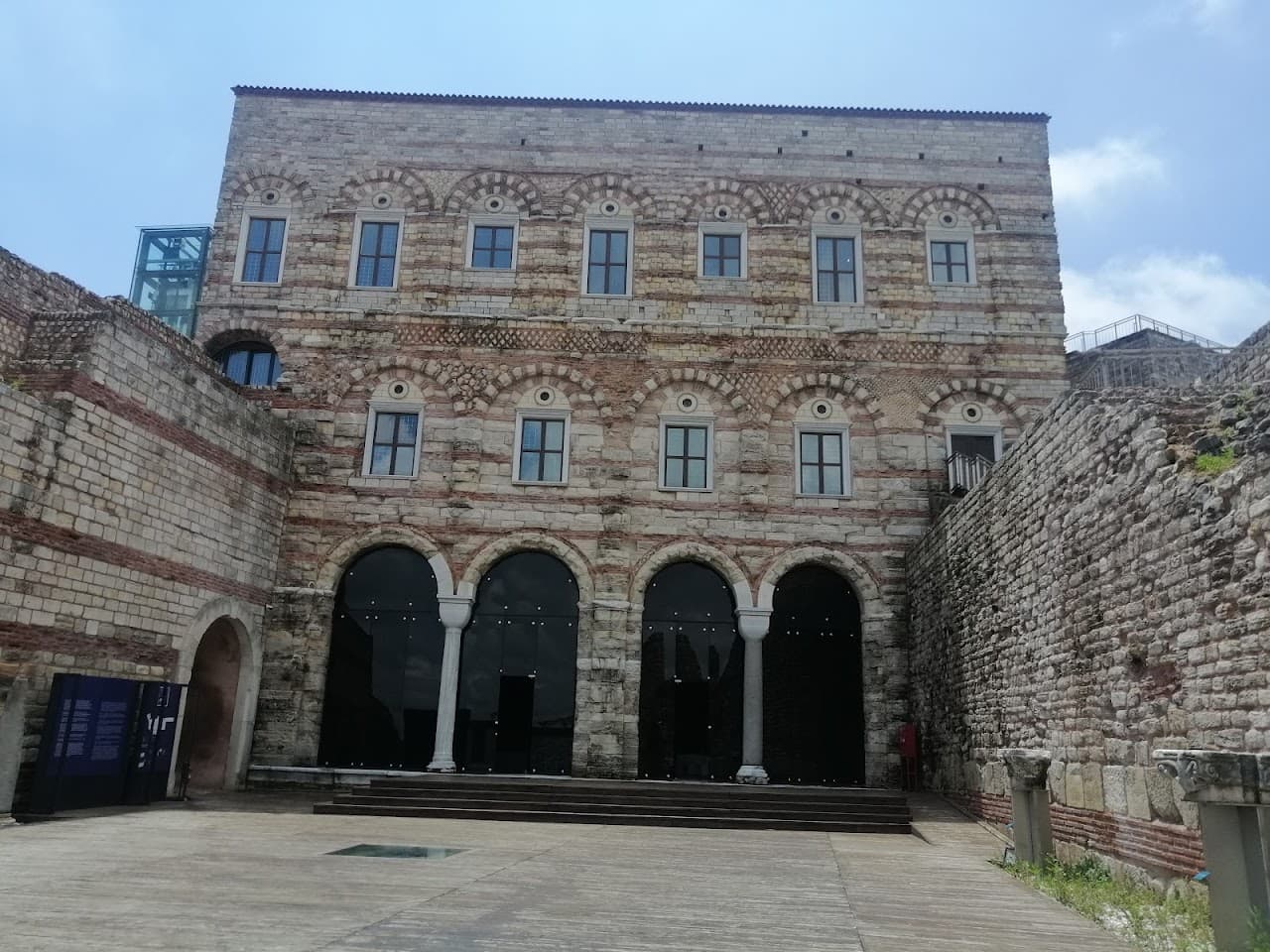 Küçük Blakhernai Kapısı