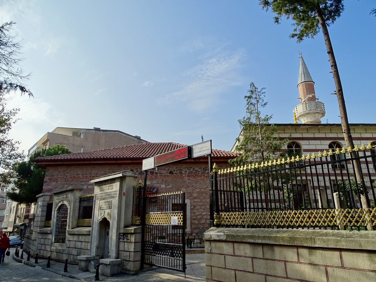 Haşimi Emir Osman Camii Şadırvanı