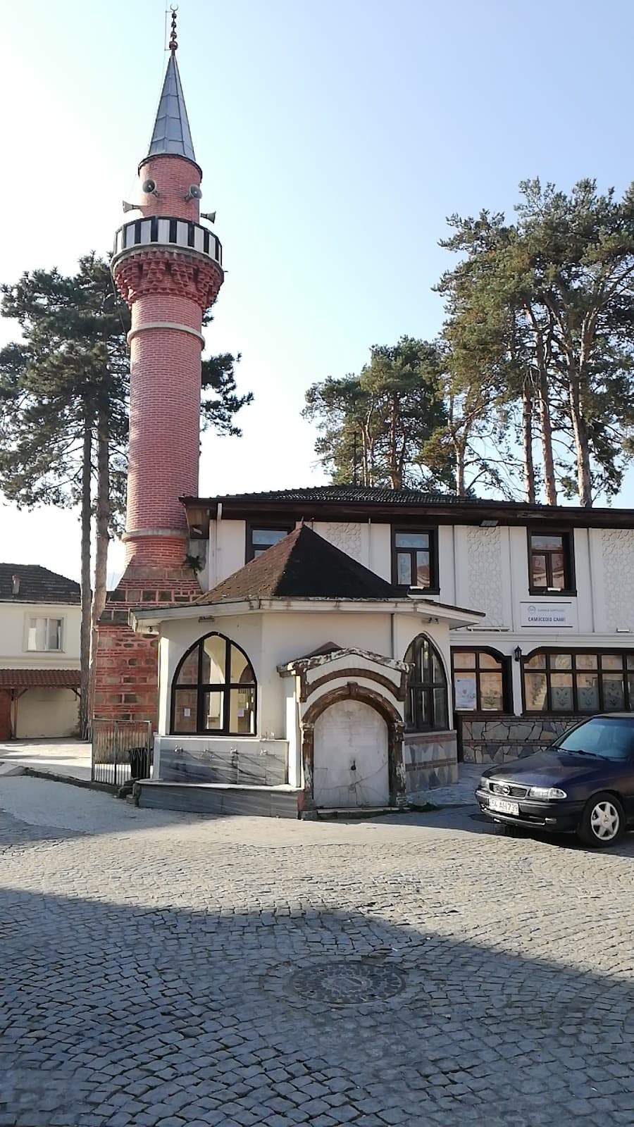 Cami-i Cedid Camii Şadırvanı