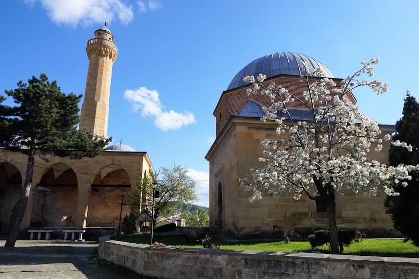 İsmail Bey Medresesi Şadırvanı