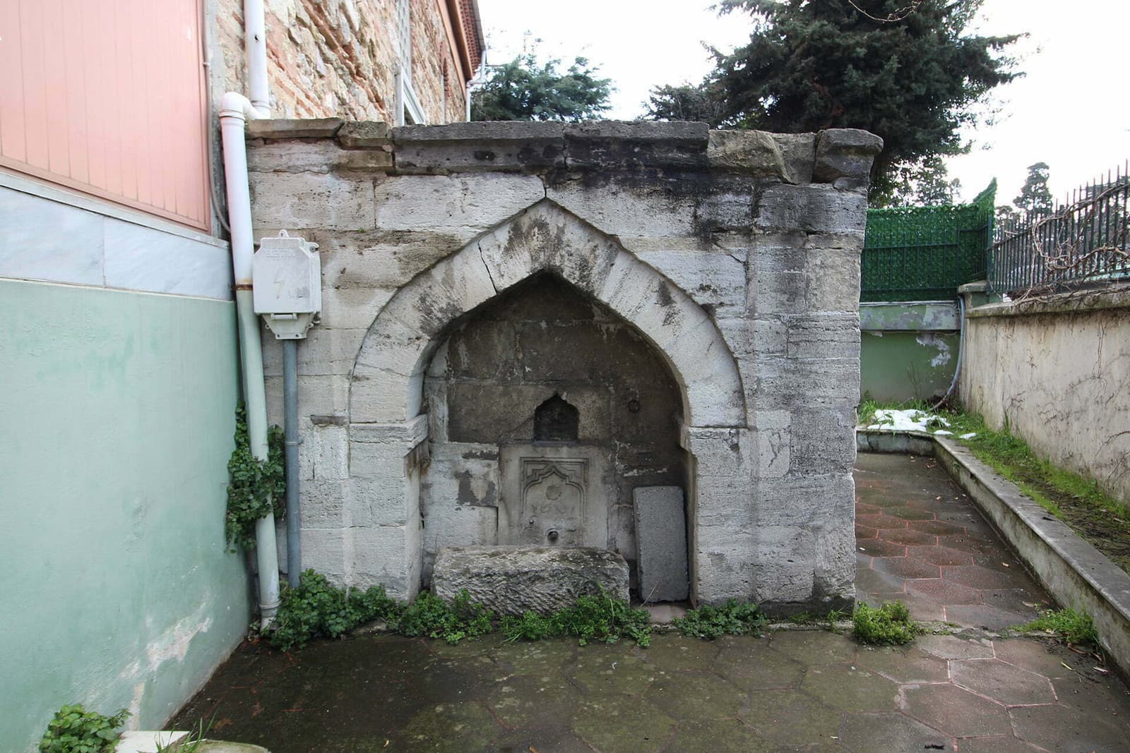 Üsküdar Sinan Paşa Camii Çeşmesi