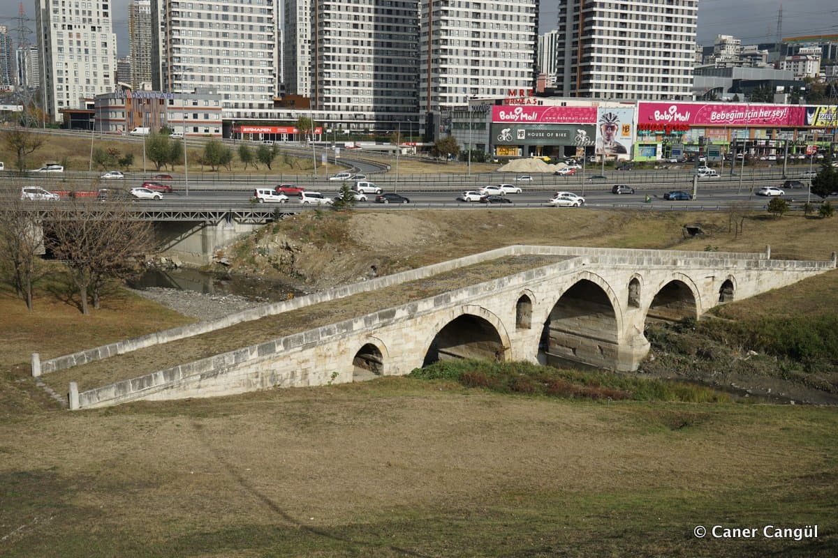 Haramidere Köprüsü