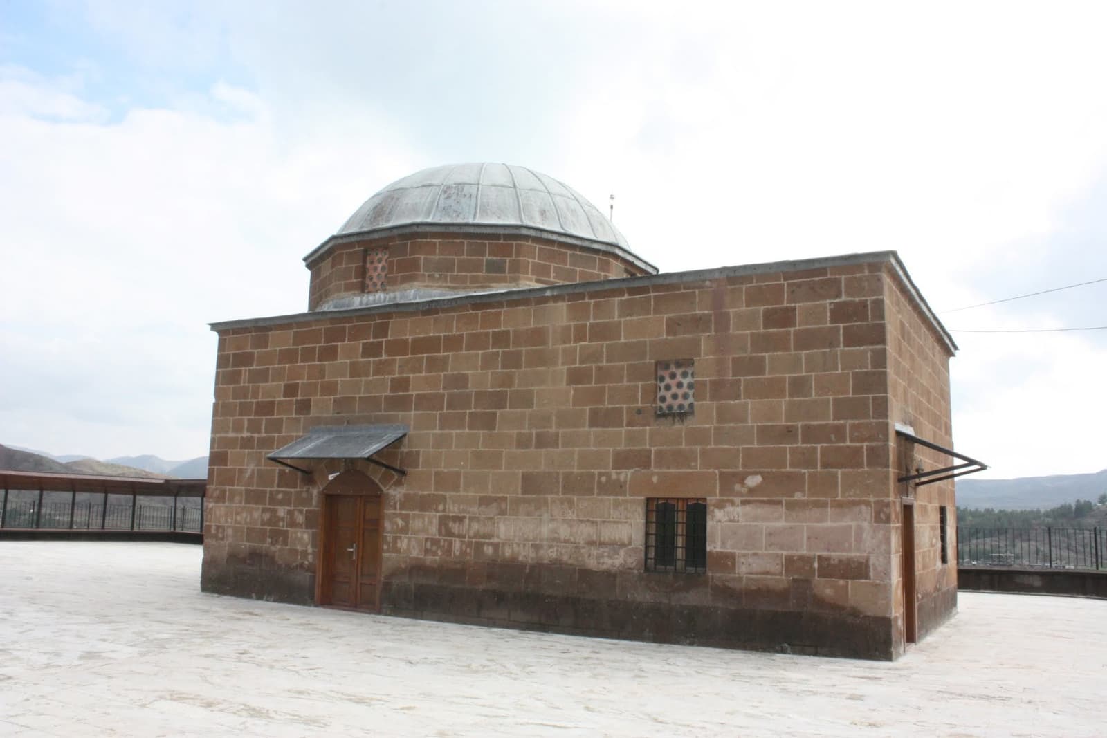 Şeyh Osman Türbesi