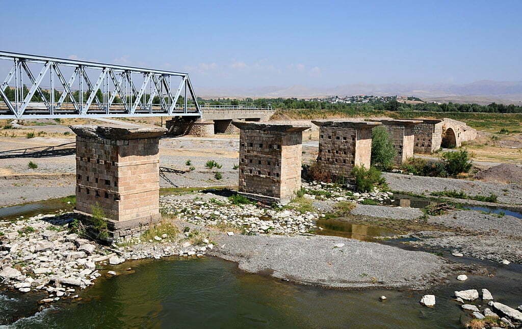 Kötür Köprüsü