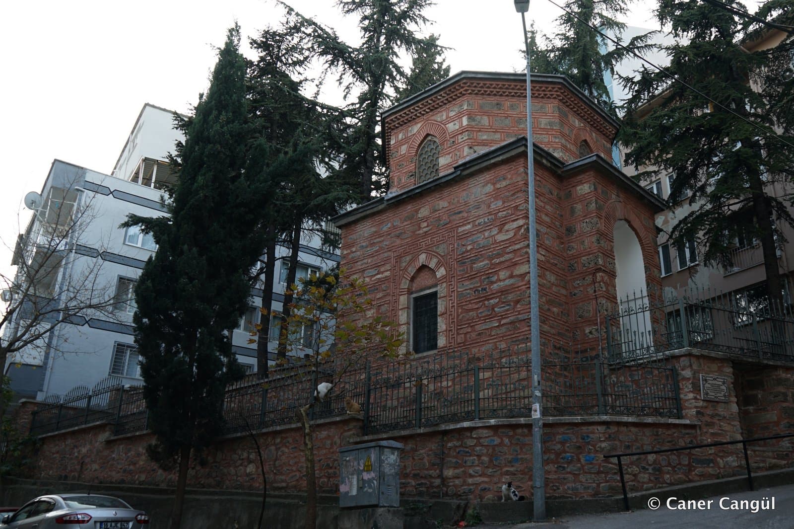 Abdüllatif Kudsi Türbesi