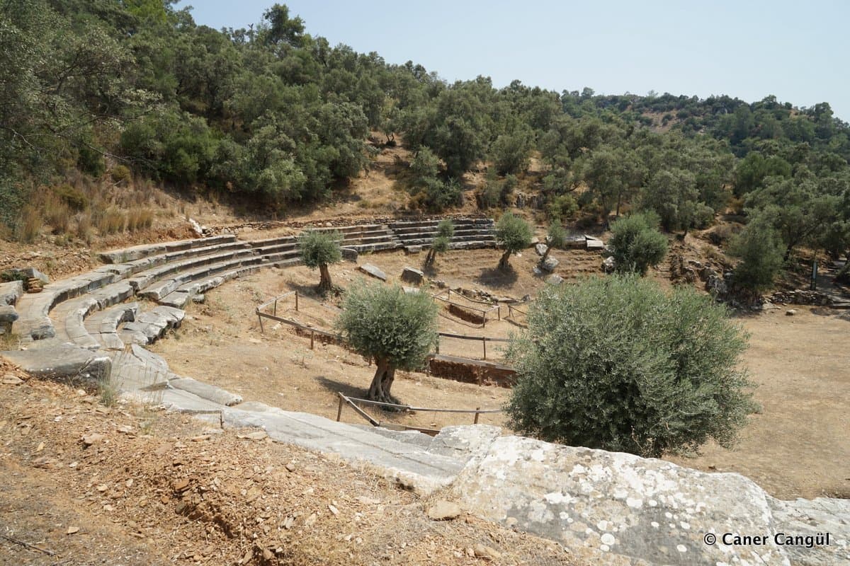 Euromos Antik Tiyatrosu