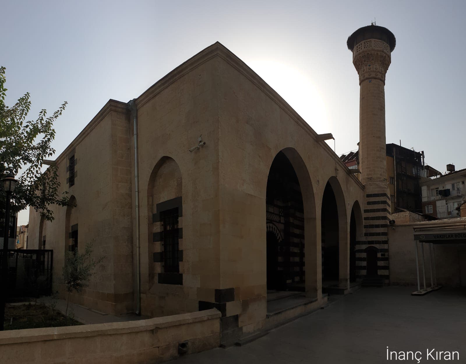 Şirvani Camii