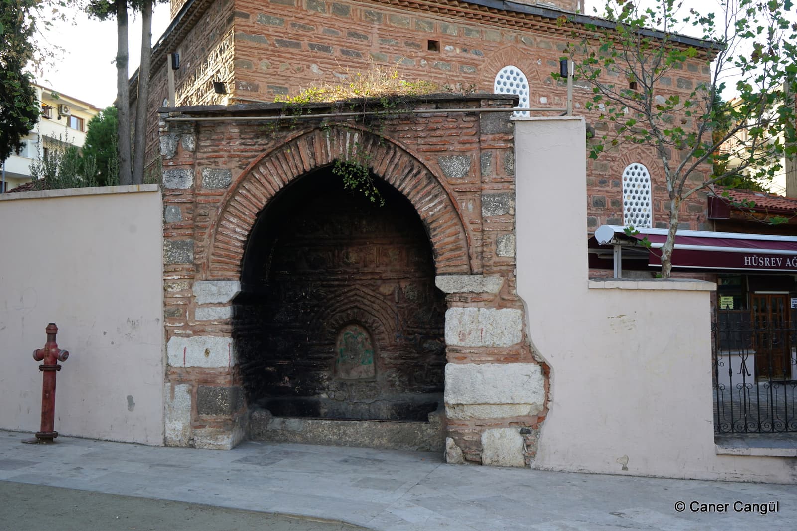 Hüsrev Ağa Camii Çeşmesi-1