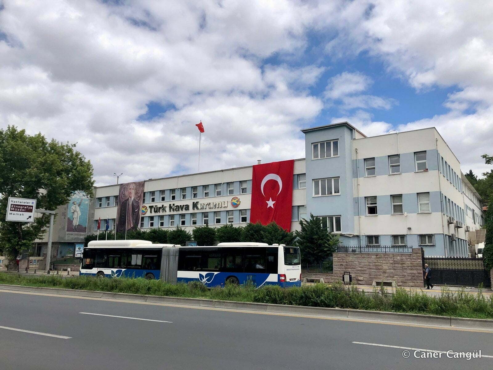Türk Hava Kurumu Binası