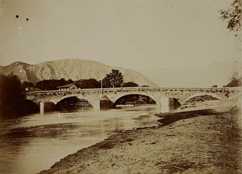 Kunç Köprüsü