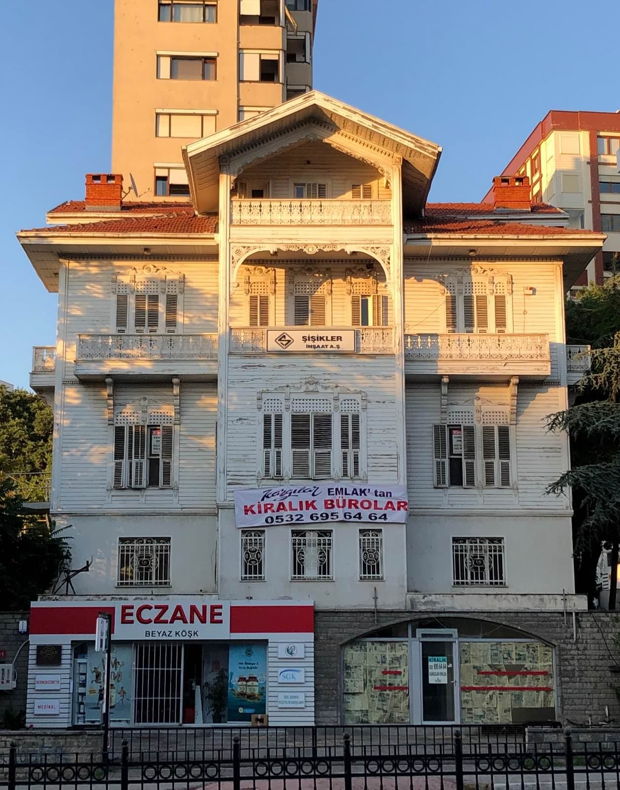 Bezmigül Dilber Hanım Köşkü