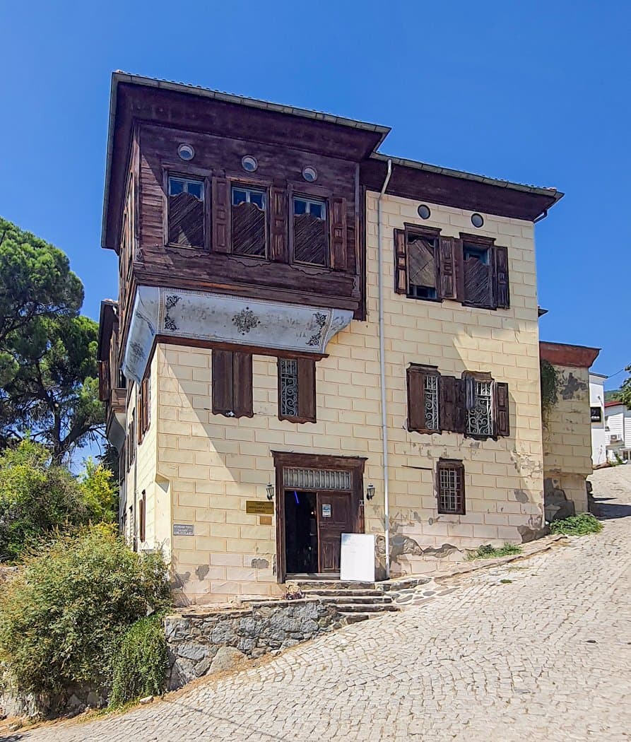 Abdullah Efendi Konağı