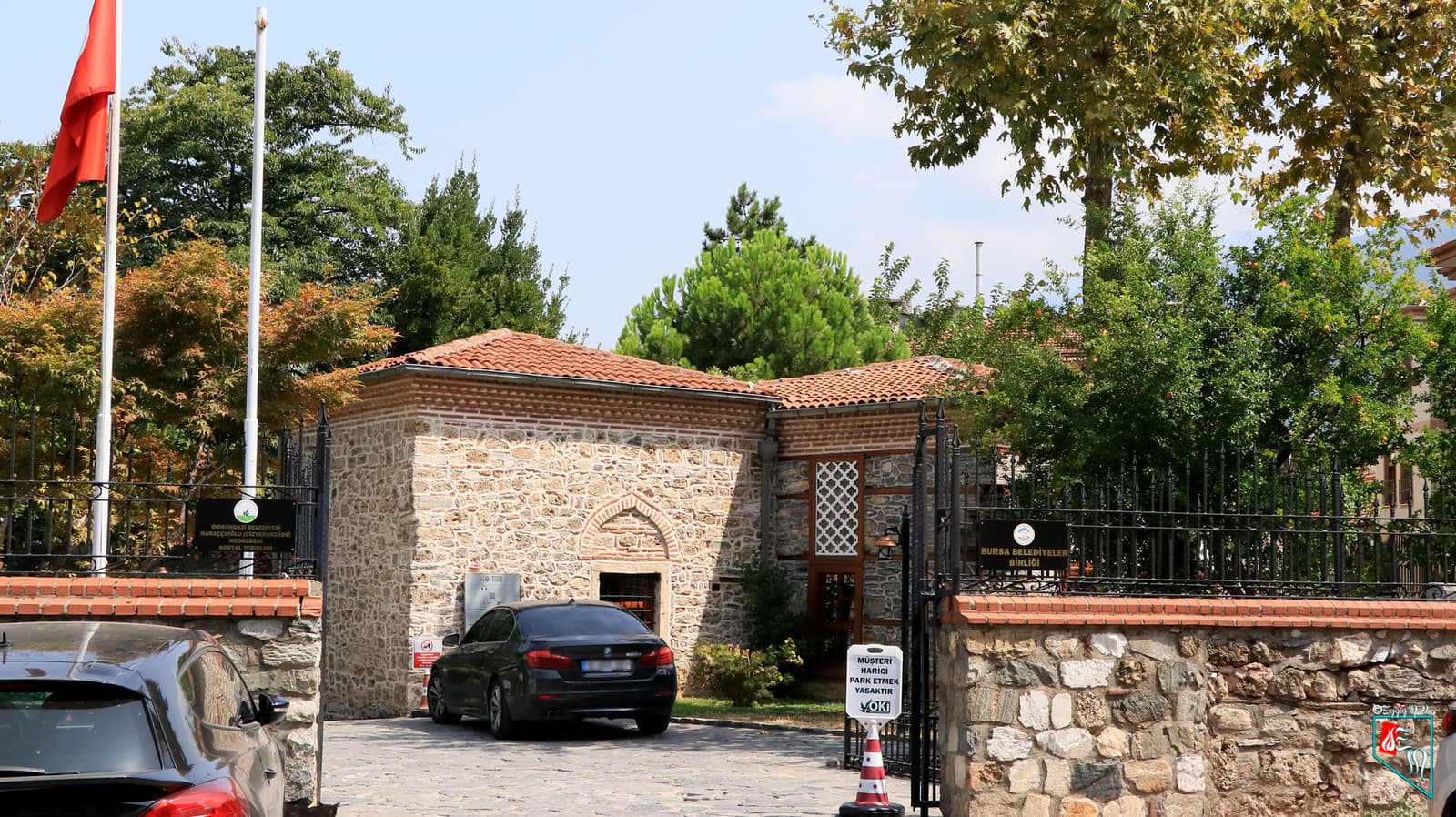 Haraççıoğlu Medresesi