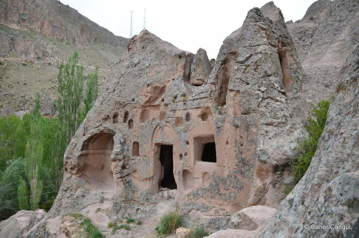 Tokalı Kilise