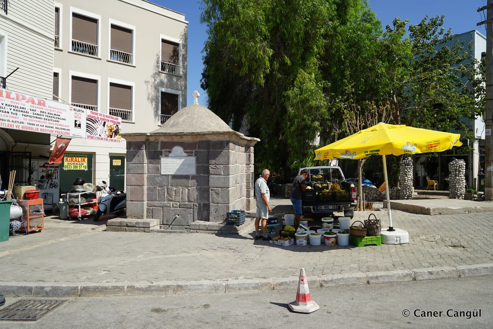 Kaymakam Çeşmesi, Çeşme