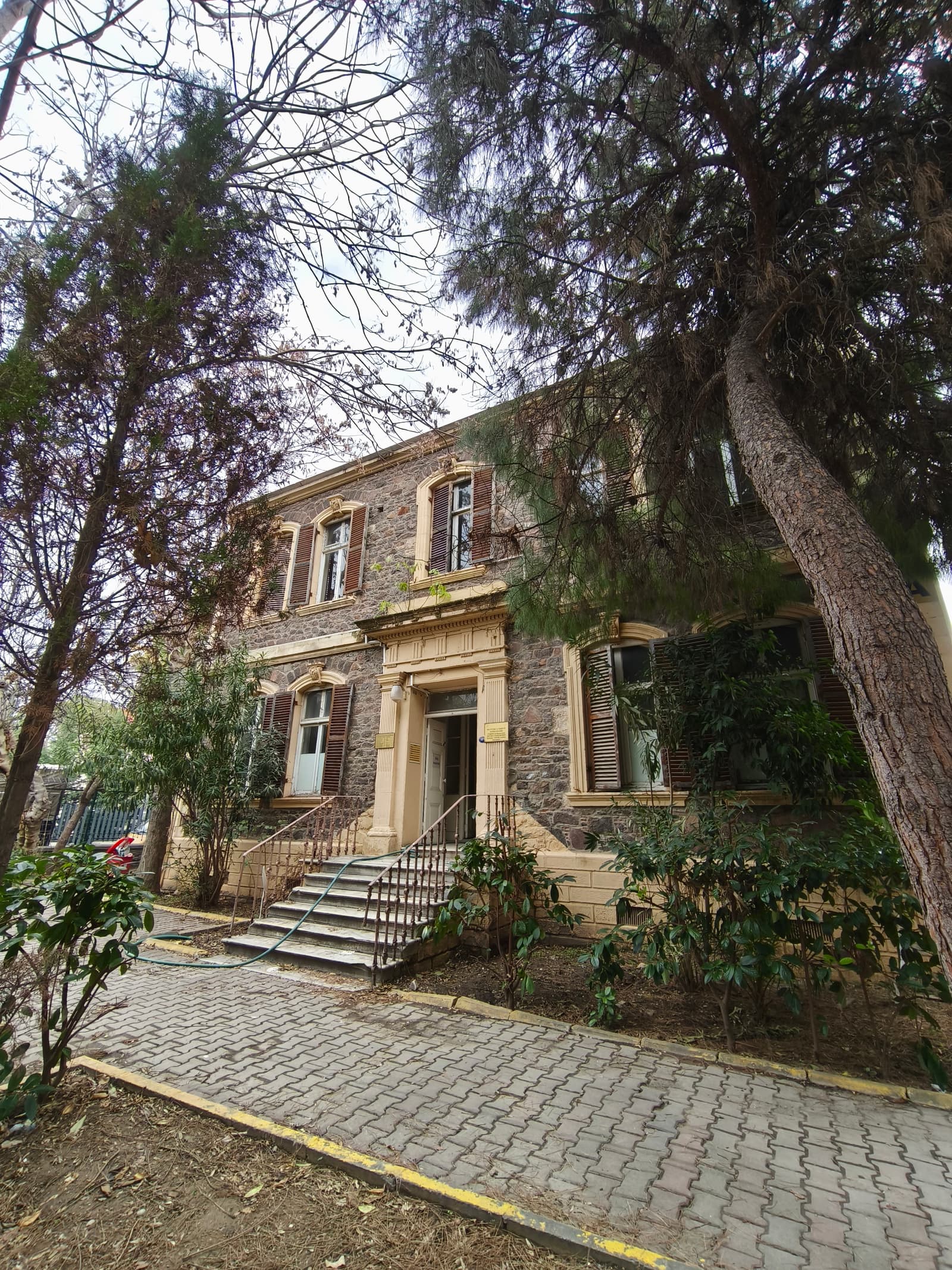 Eski İngiliz Hastanesi