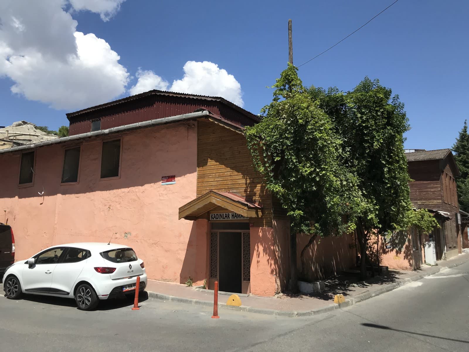 Haseki Hürrem Sultan Hamamı, Haseki Sultan