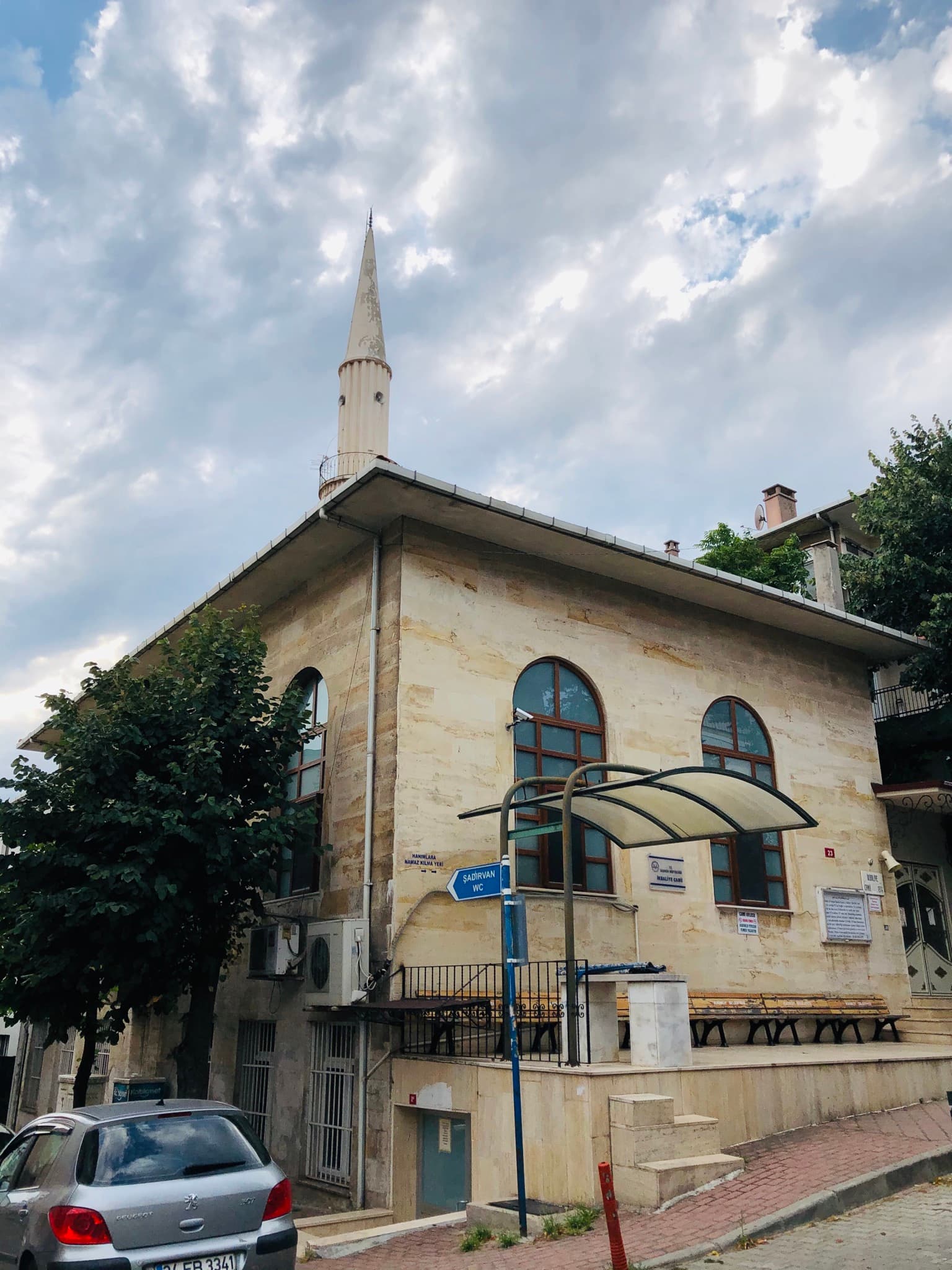 İkbaliye Camii