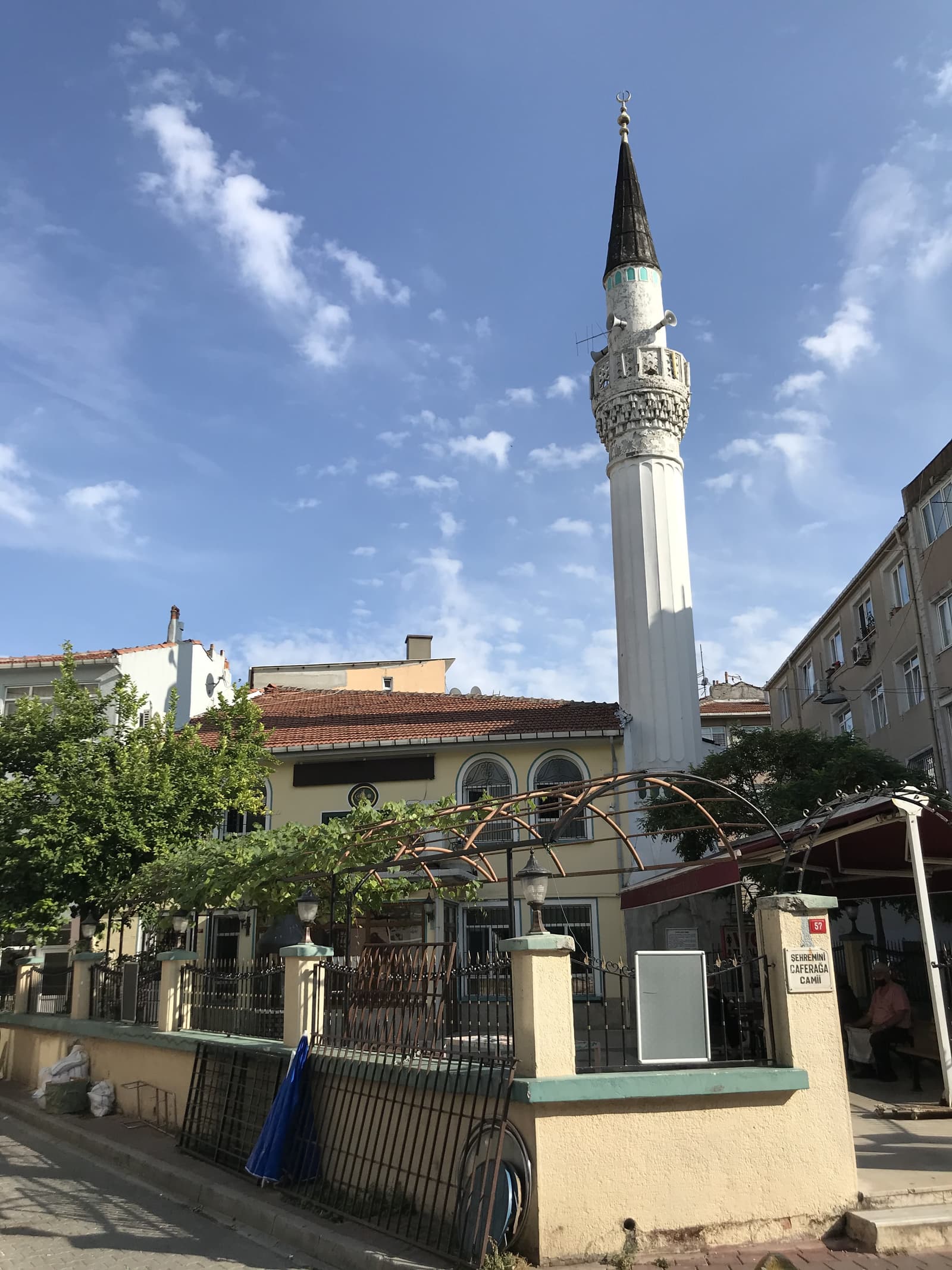 Cafer Ağa Camii, Şehremini