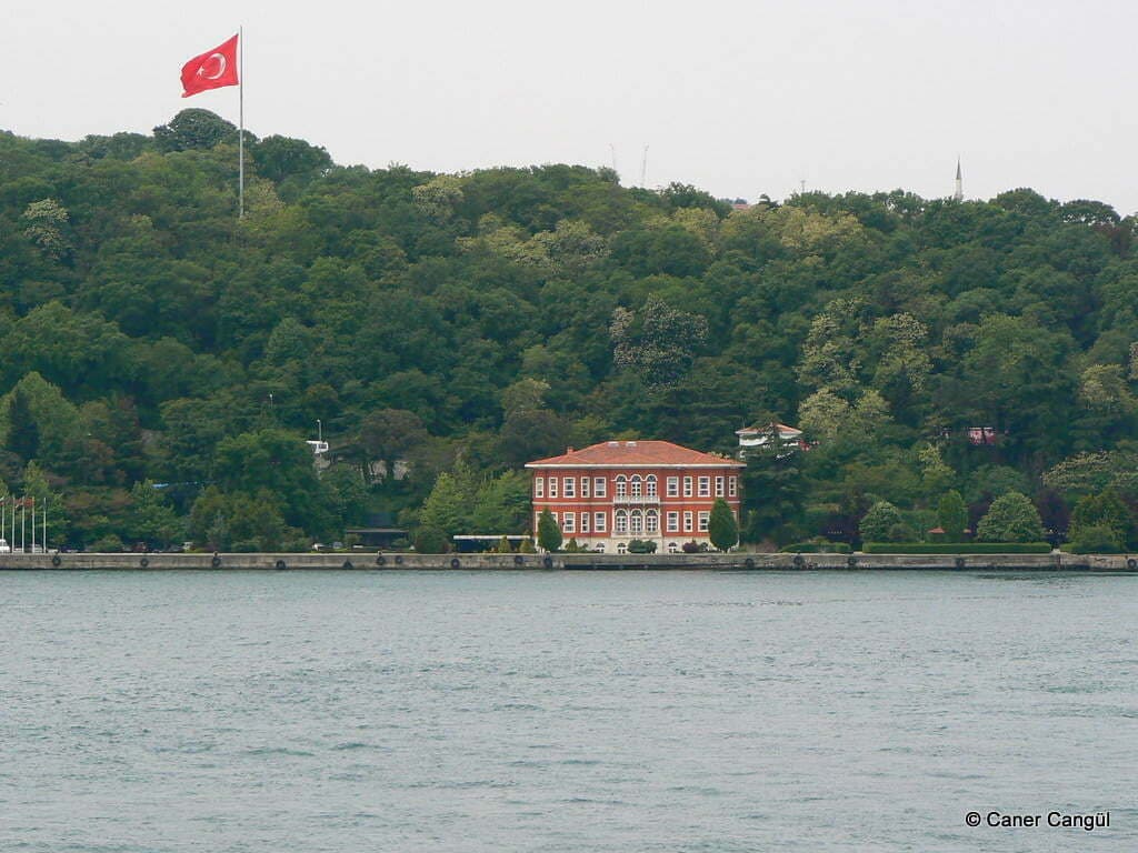 Müşir Fuat Paşa Yalısı