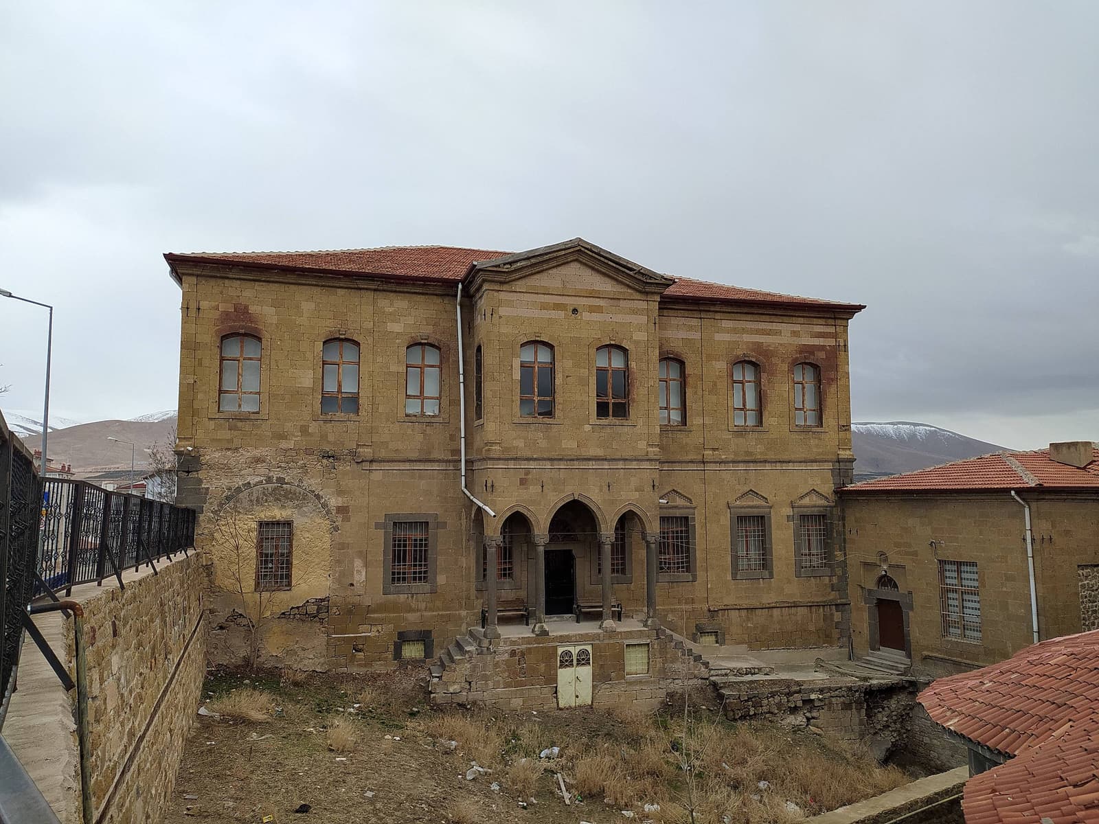 Dumlupınar İlkokulu, Niğde