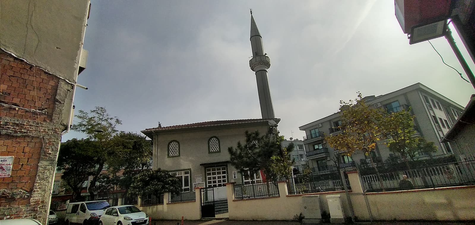 Lalezar Camii