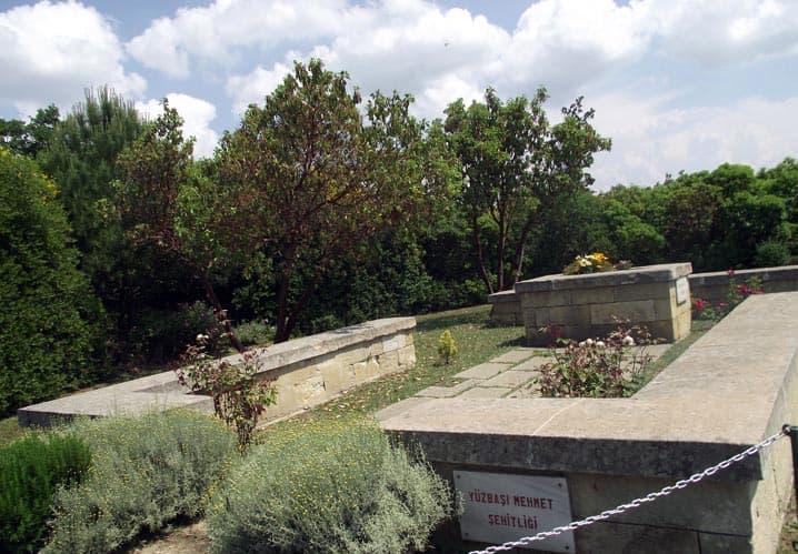 Yüzbaşı Mehmet Şehitliği