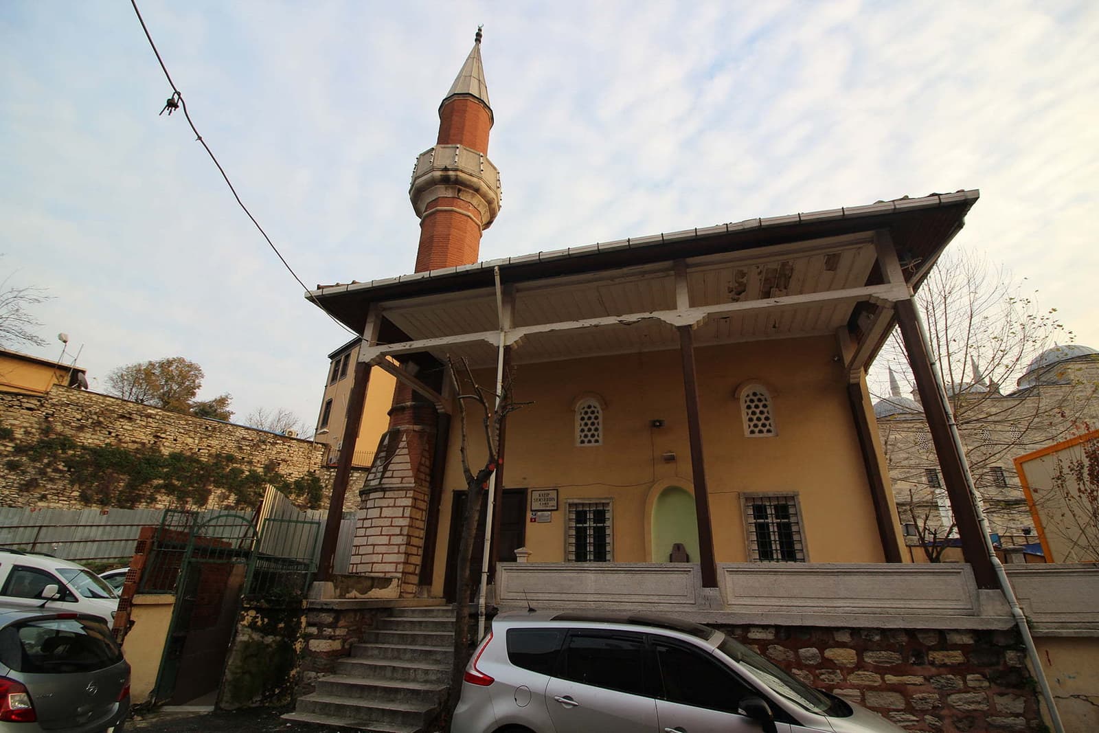 Katip Şemseddin Camii