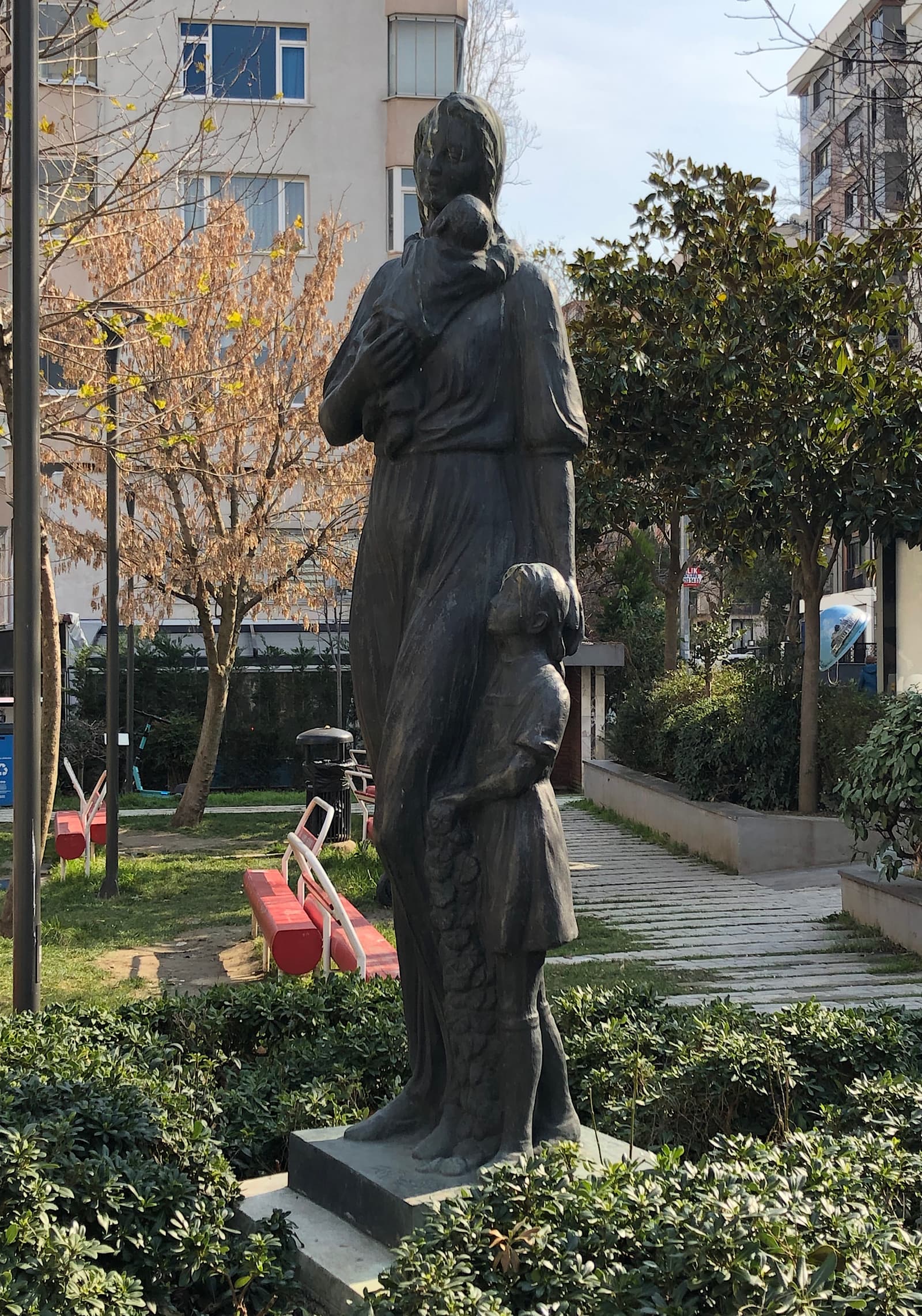 Anneler Günü Anıtı
