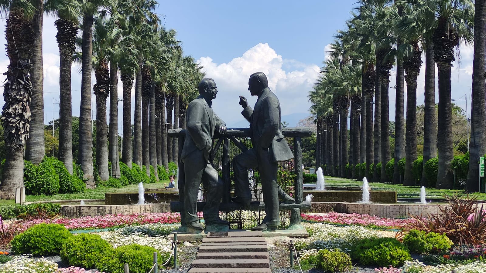 Atatürk ve İsmet İnönü Heykeli, Kültürpark