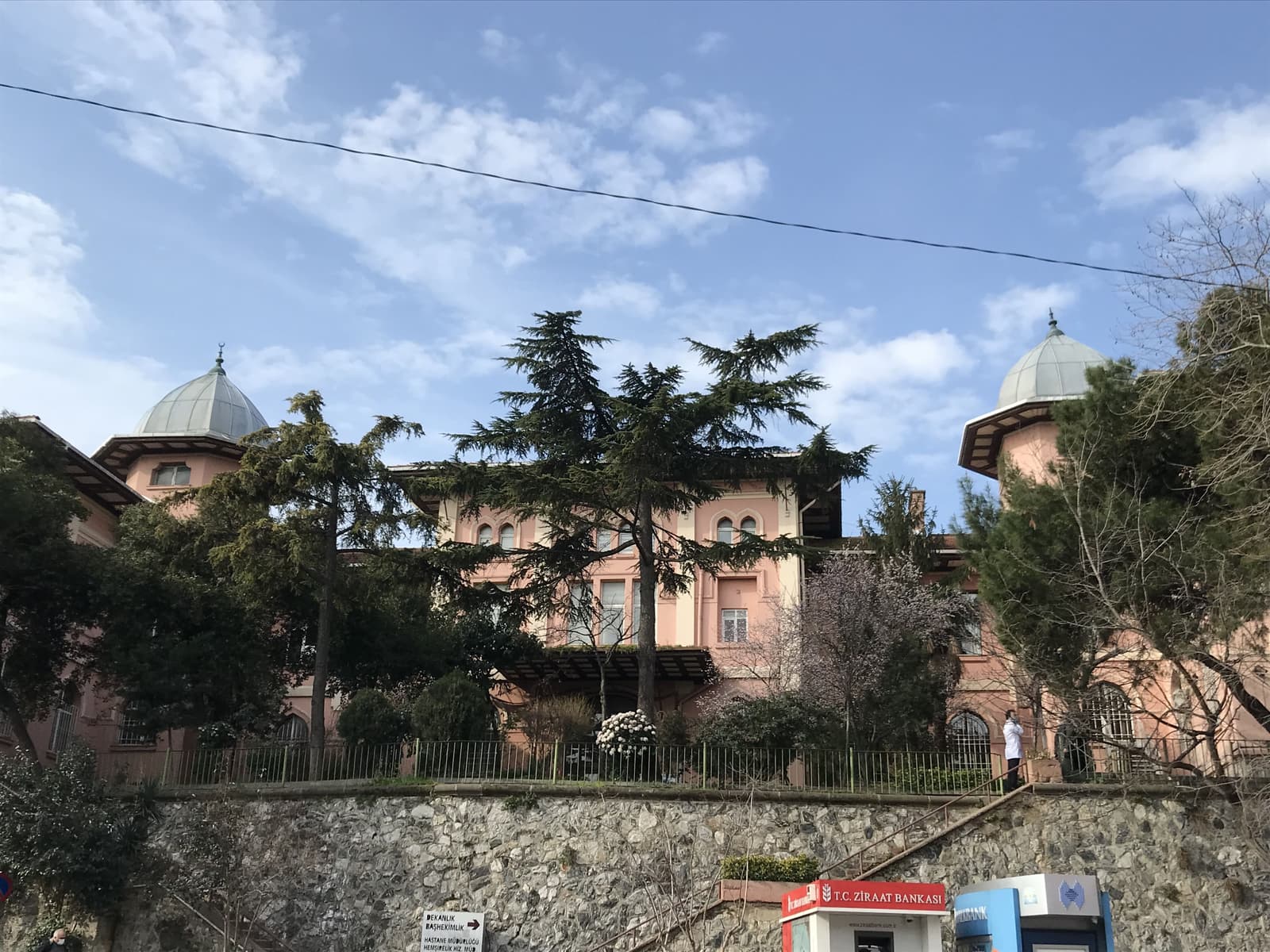 İstanbul Tıp Fakültesi Binası