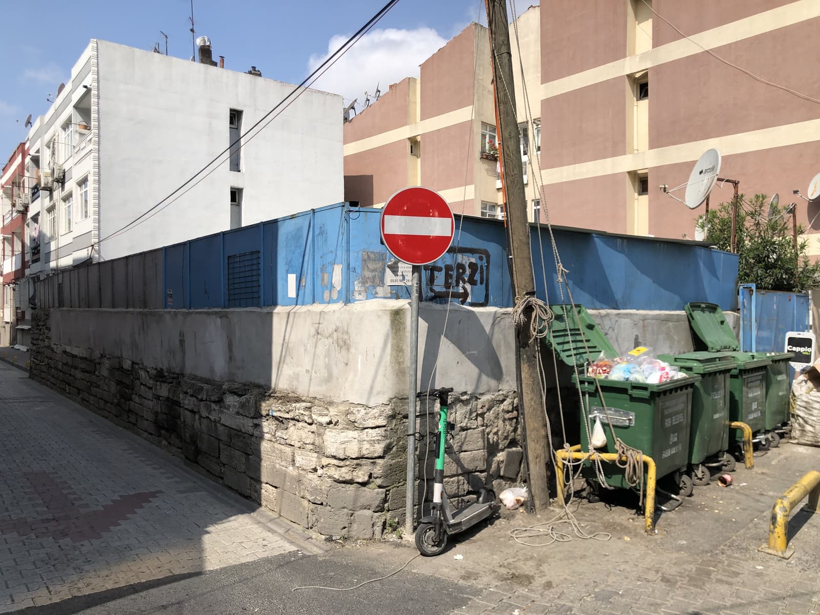 Ağaçkakan Sıbyan Mektebi