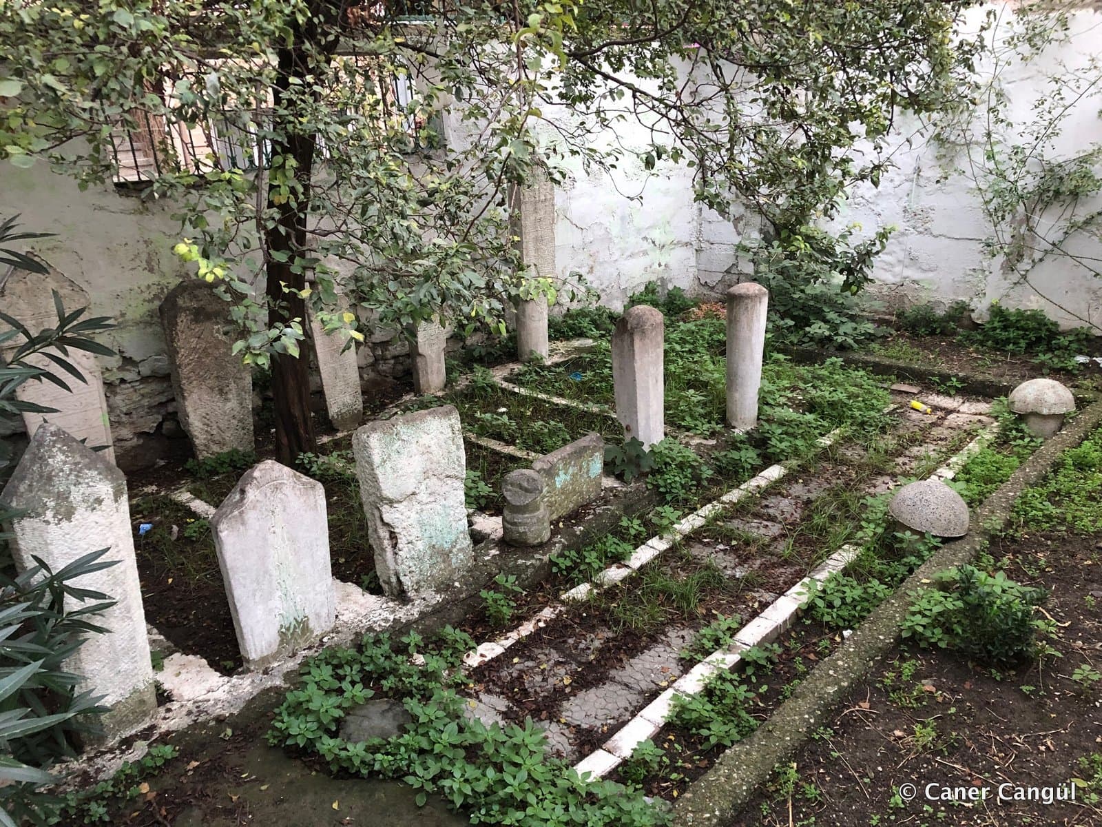 Kadı Sadi Mescidi Haziresi