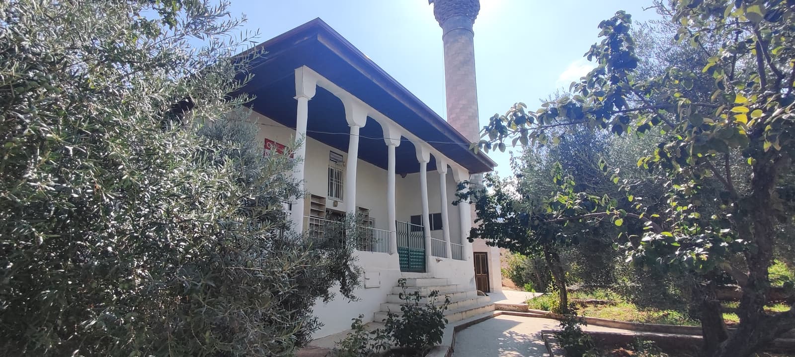Saruhan Camii