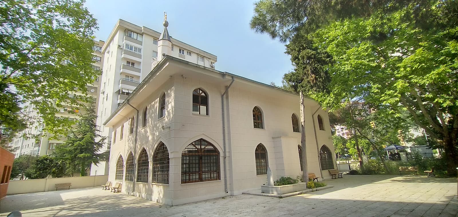 Tüccarbaşı Böcekli Camii