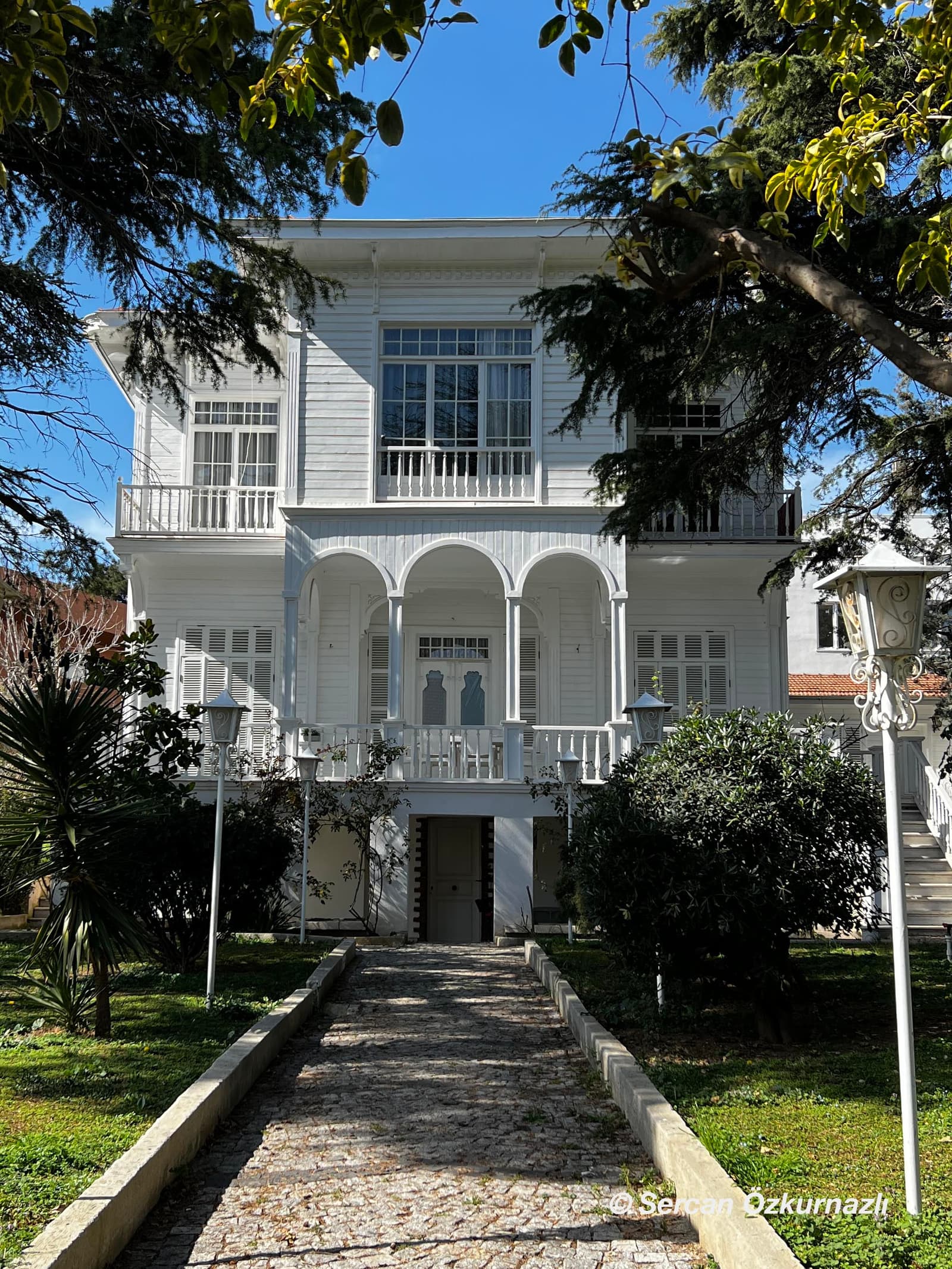 Zeki Paşa Köşkü