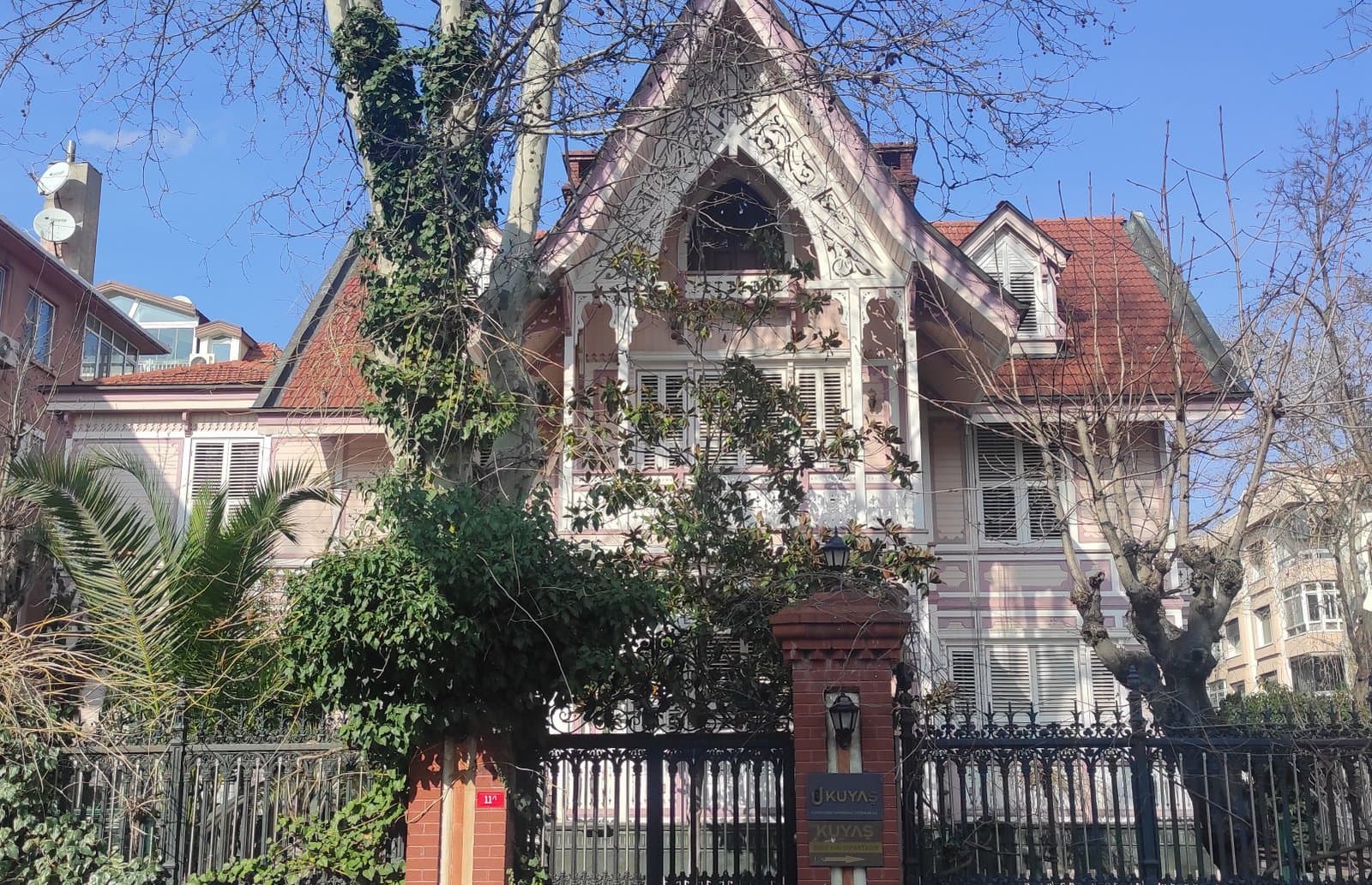 Ahmet İhsan Tokgöz Köşkü