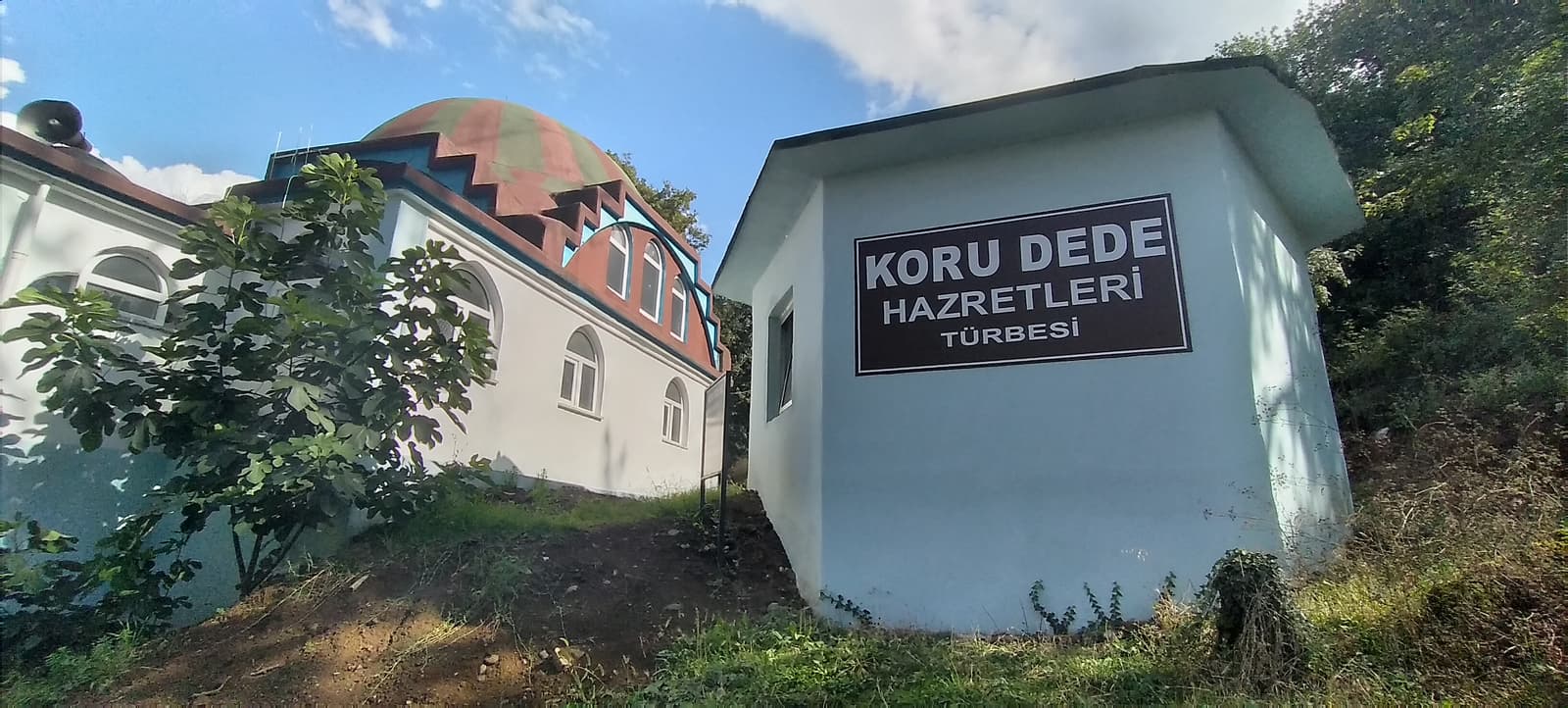 Koru Dede Hazretleri Türbesi