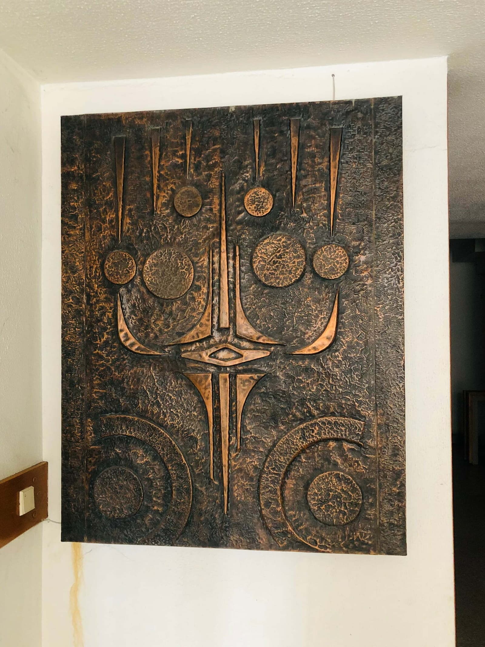 Ateş Apartmanı Rölyef Panosu