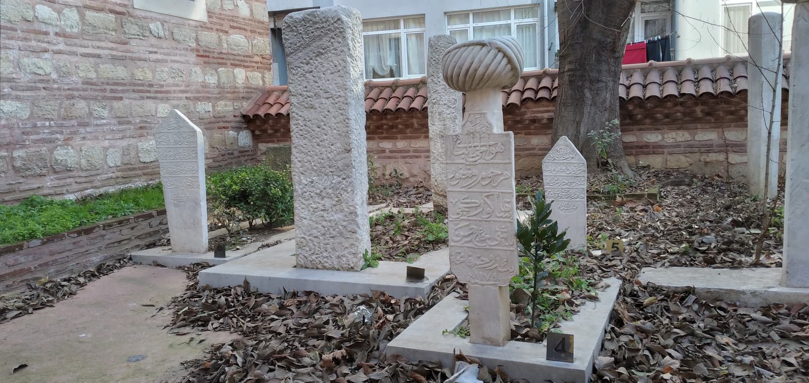 Uzun Piyale Paşa Haziresi