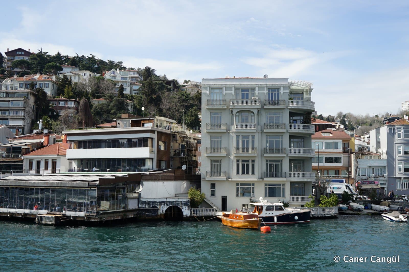 Narlıyan Apartmanı