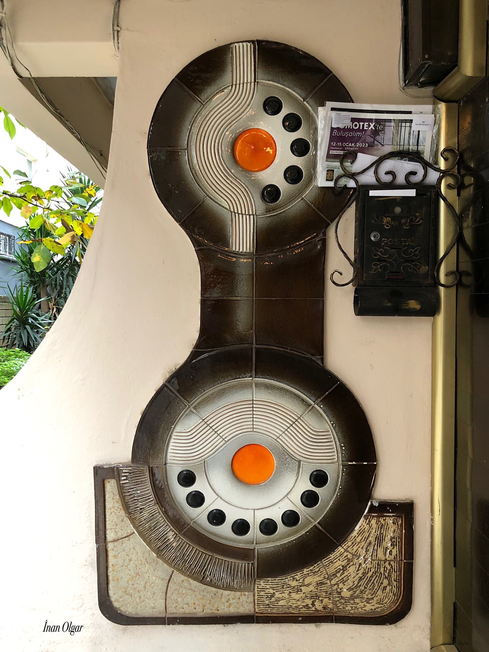 Kalamış Apartmanı Seramik Panosu