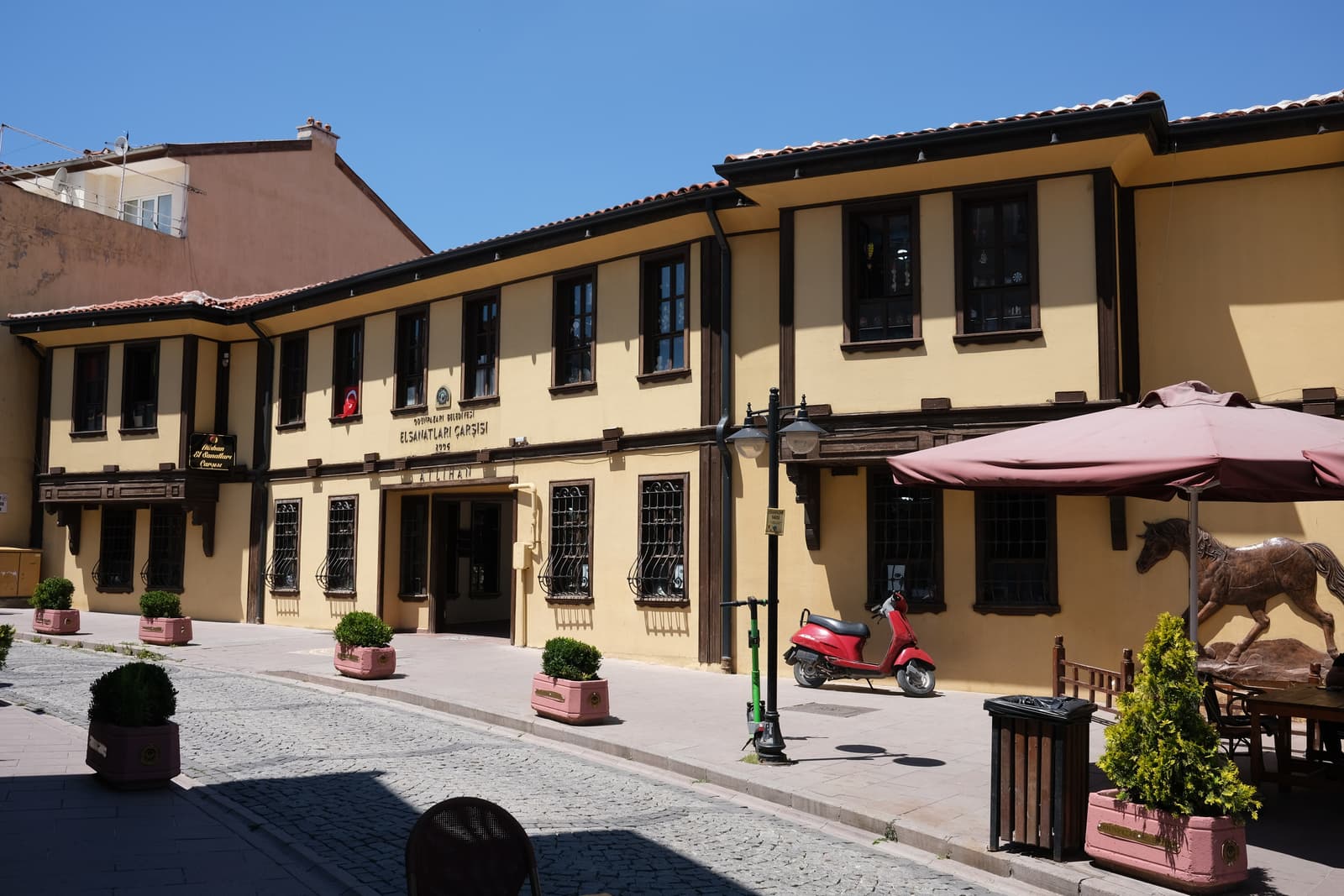 Atlıhan Çarşısı