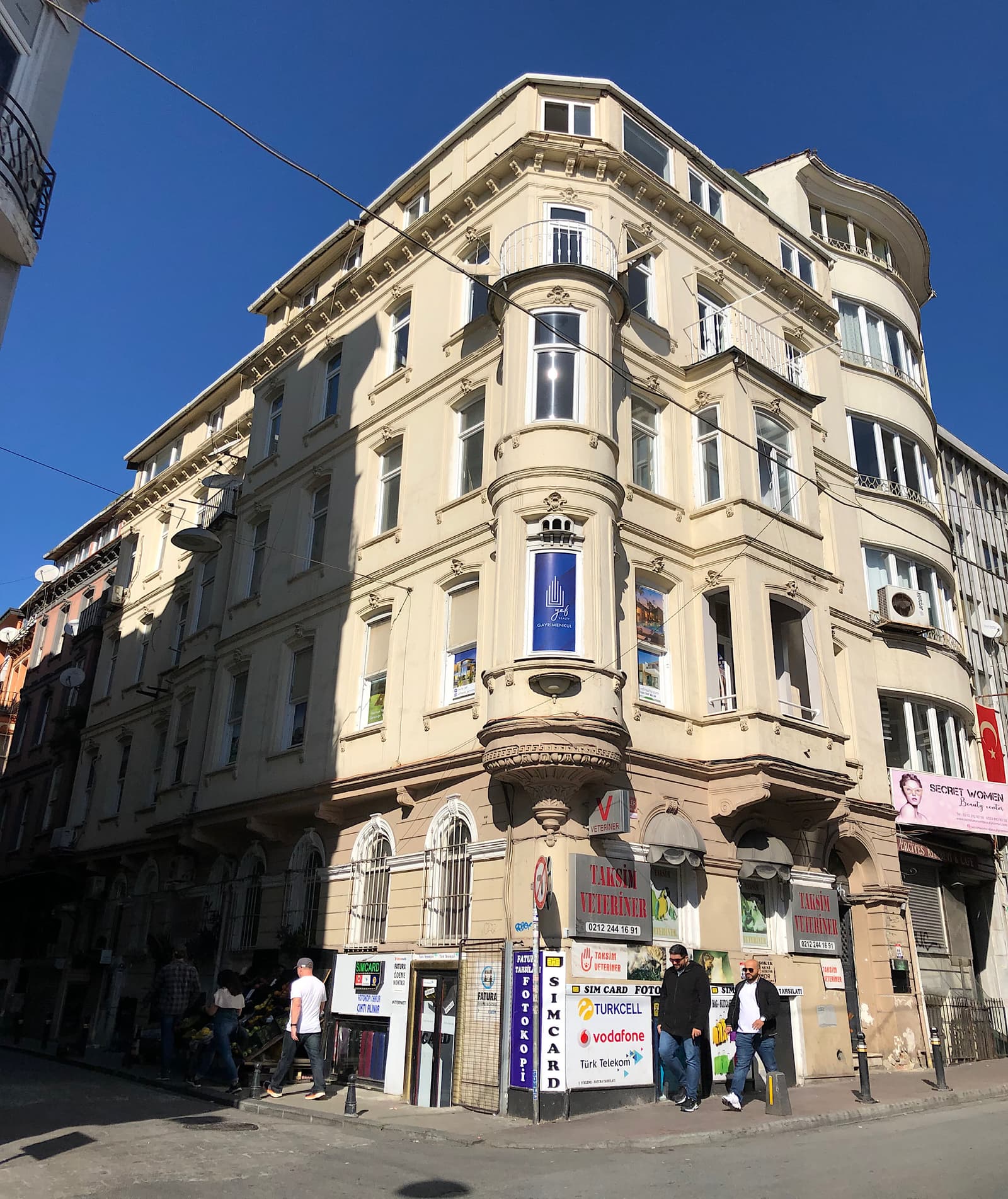 Loghios Apartmanı