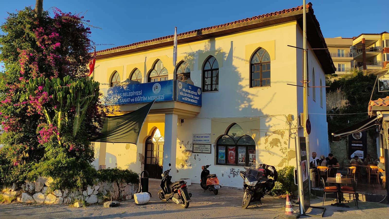 Güllük Kültür Merkezi Binası