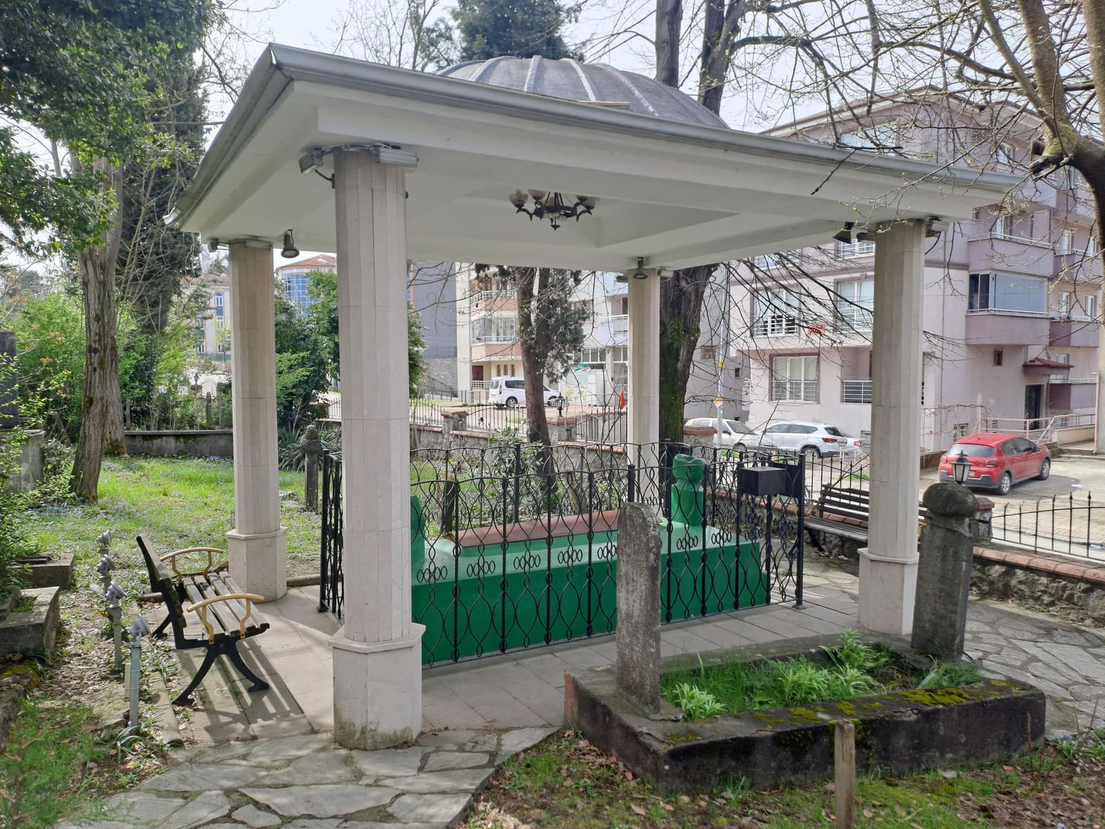 Ebu Derda Türbesi