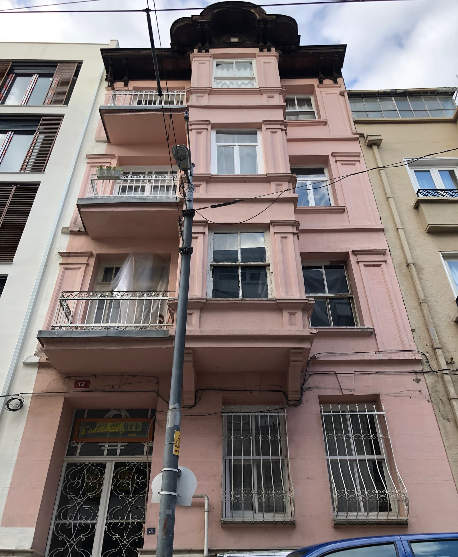 Esendal Apartmanı