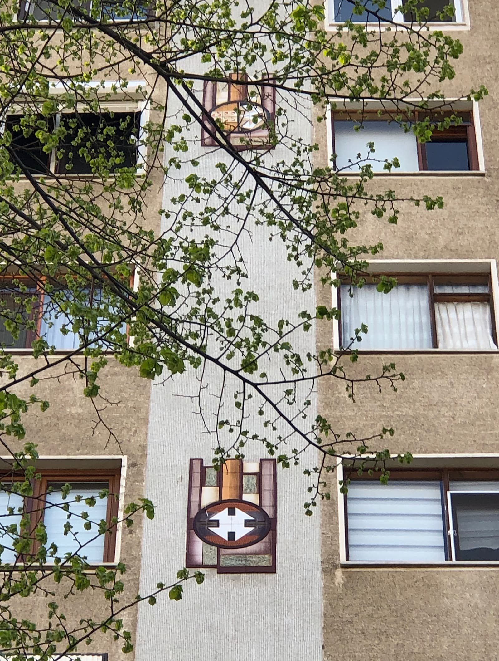 Muti Apartmanı Seramik Panoları